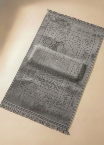 سجادة صلاة فاخرة ومريحة – ناعمة، سميكة، وثابتة